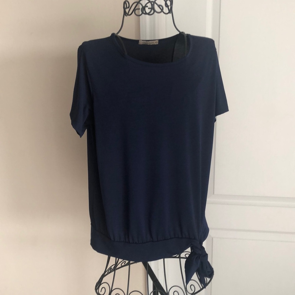 Coco’s CloZet Navy Blue Top